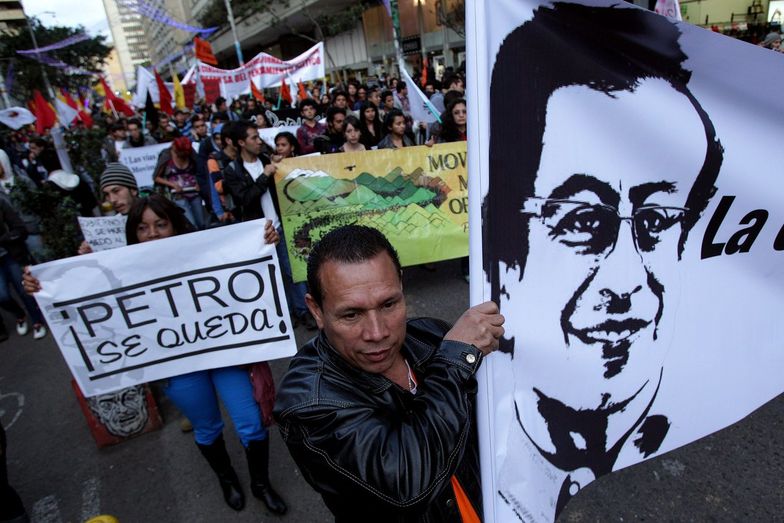 Marsz poparcia dla odwołanego burmistrza Bogoty. Tłumy wyszły na ulice