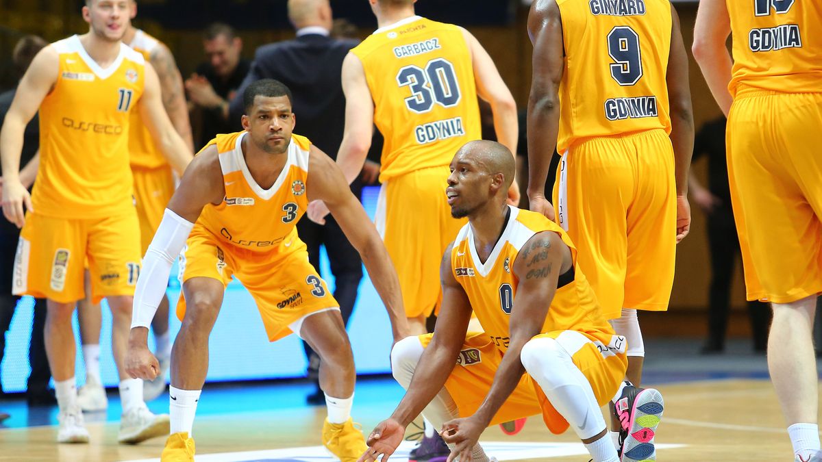 Newspix / Piotr Matusewicz / Na zdjęciu: koszykarze Arki Gdynia