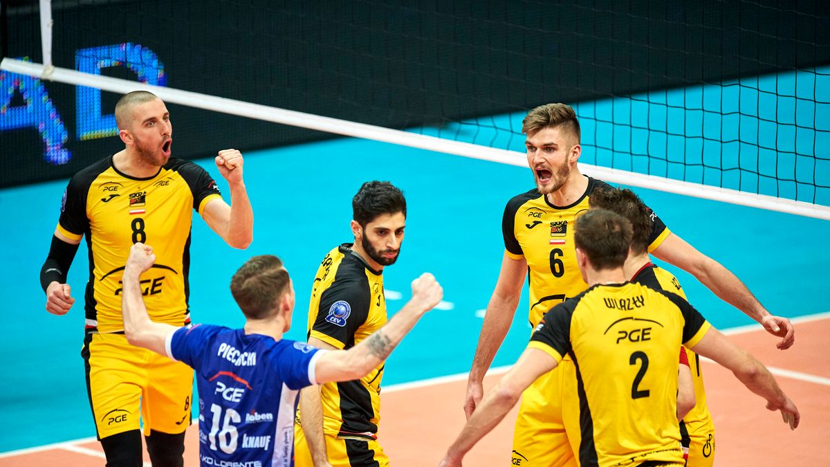 Newspix / Radosław Jóźwiak / Na zdjęciu: siatkarze PGE Skry Bełchatów