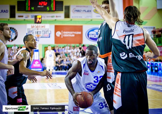 Kim Adams ma zostać w Radomiu