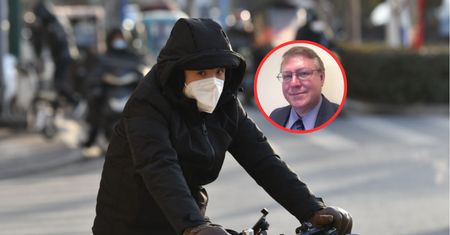 "Są wykończeni". Lekarze zauważyli nowy objaw COVID-19