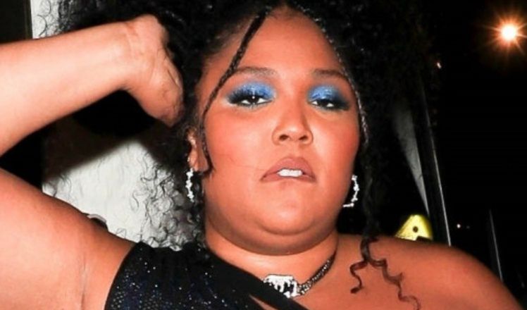 Lizzo pędzi na koncert Drake'a