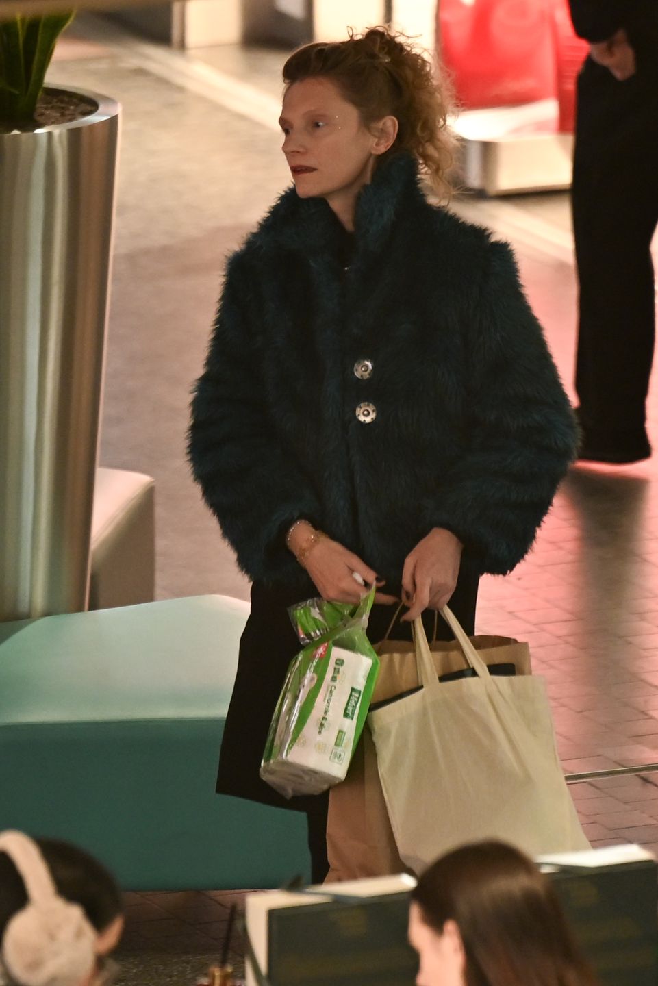 Agata Buzek pofatygowała się do centrum handlowego