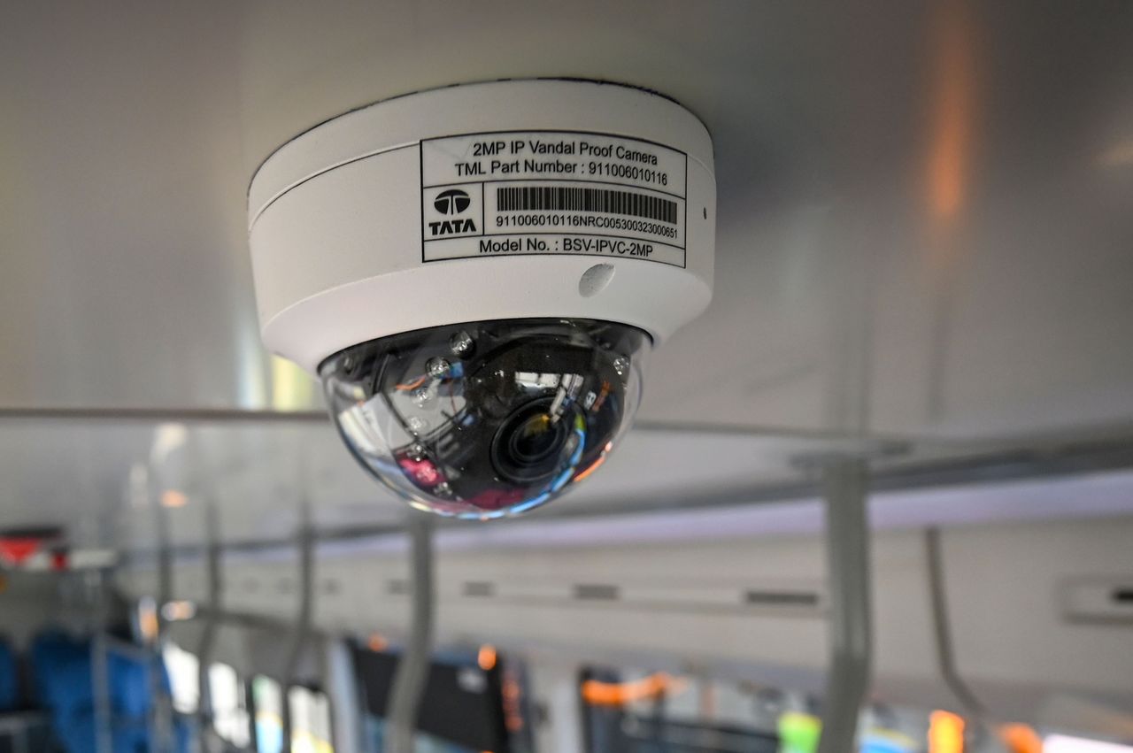 NASK: prorosyjskie grupy przejmują kamery z Polski