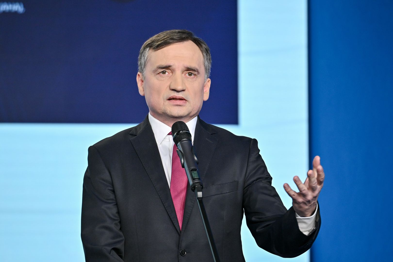 Były minister Zbigniew Ziobro nie stawi się dobrowolnie przed ko