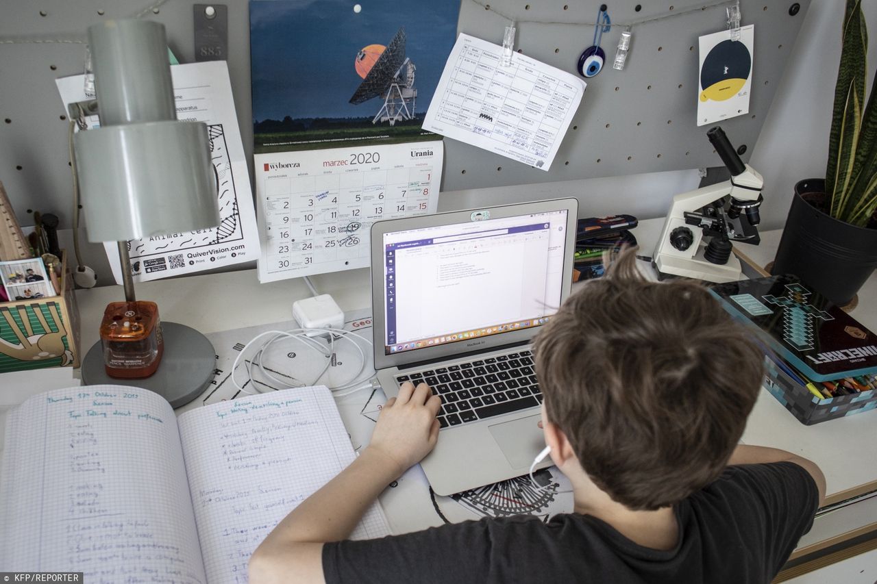 Koronawirus w Polsce. Powrót do szkoły w Zakopanem w formie zdalnej