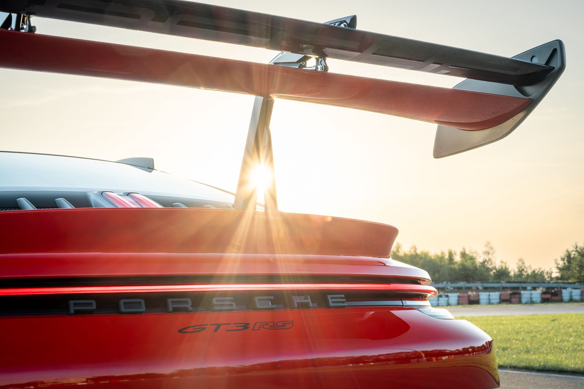 Porsche 911 GT3 RS 992