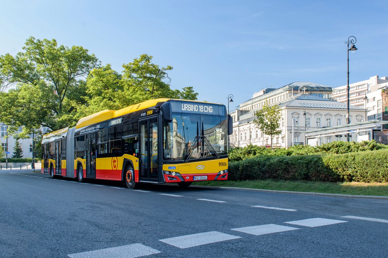 Warszawa kupuje nowe autobusy. To 70 solarisów na gaz za 116 mln zł