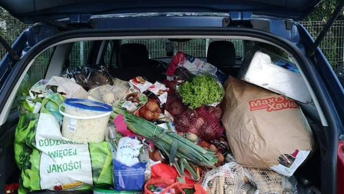 W śmietnikach można znaleźć pełnowartościowe produkty