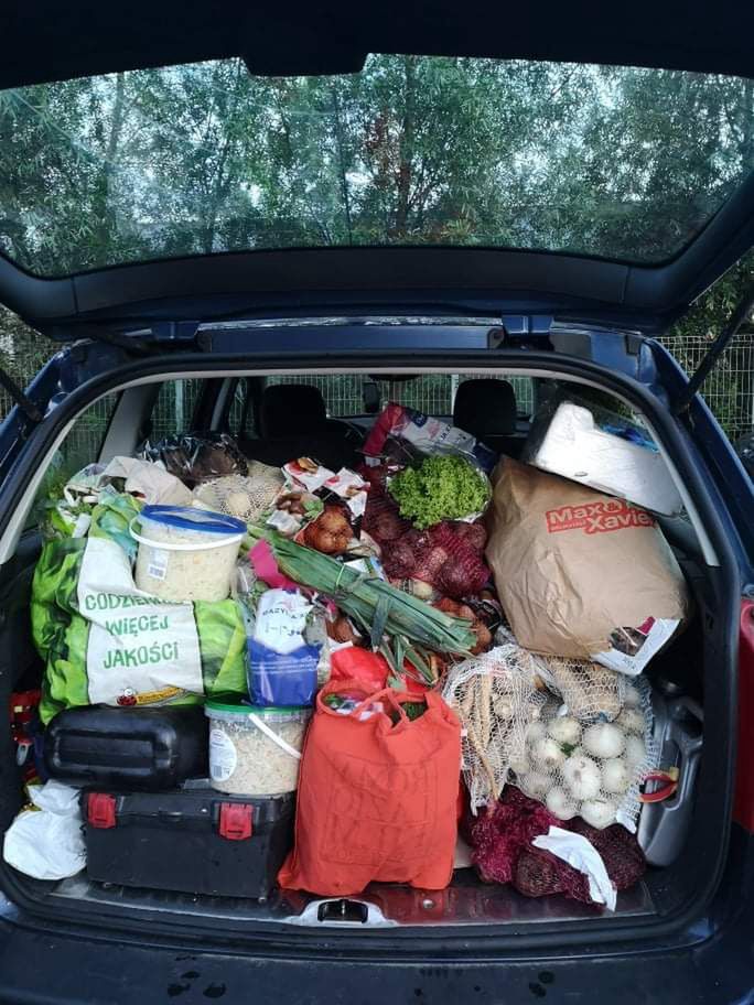 W śmietnikach można znaleźć pełnowartościowe produkty
