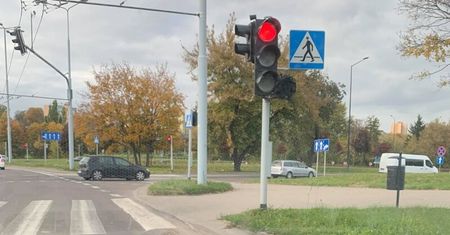 Pytania czytelników: „Dlaczego sygnalizatory ze strzałkami warunkowymi są ostreczowane?”