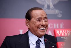 "Za milczenie płacił domami". Berlusconi ponownie stanął przed sądem