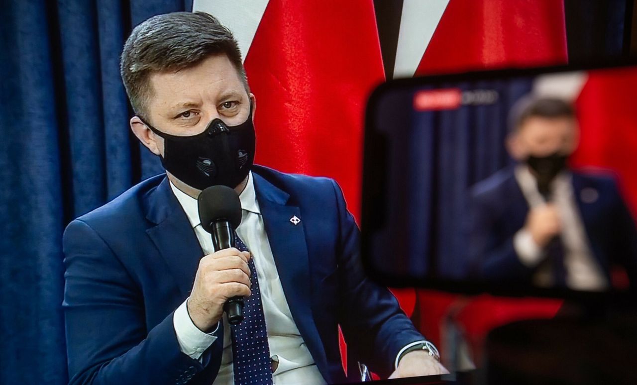 Minister Michał Dworczyk za zamieszanie wokoł szczepień dawkami Johnson & Johnson obarcza producenta. Firma zabrała głos w sprawie fot. Karol Makurat, REPORTER