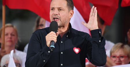 Rafał Trzaskowski o debacie TVP. "Test prawdy dla Morawieckiego"