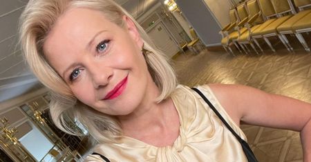Wygląda rewelacyjnie. Małgorzata Kożuchowska w butach, które właśnie wracają do mody