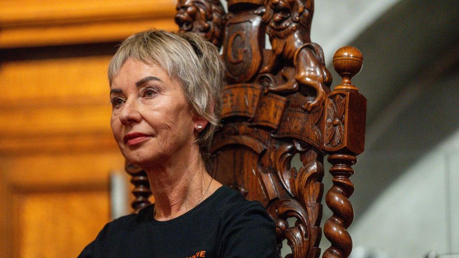 Radna dzielnicy Oliwa, Sława Rafalak, wyjaśnia okoliczności i powody powstania projektu uchwały o samorozwiązaniu się rady