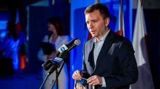 Łukasz Schreiber znów szczęśliwy. Polityk z Bydgoszczy oświadczył się