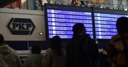 Paraliż kolei w Polsce. Z powodu awarii opóźnione są 354 pociągi