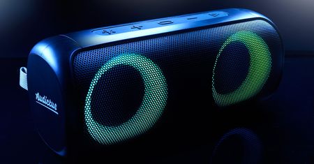 Niedrogi, ale czy dobry? Jak gra głośnik Bluetooth Audictus Aurora Pro?