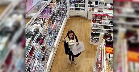 Lublin: Ukradła markowe perfumy. Kto rozpoznaje kobietę?