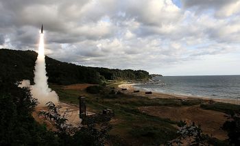 Korea Płn. wystrzeliła pociski balistyczne. Seul zapewnia o gotowości