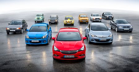 Nowy Opel Astra na świeżym zestawie zdjęć