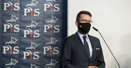 Cyberatak na posłów. Fogiel: była próba wyłudzenia danych