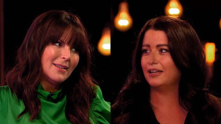 "Magia nagości". Uczestniczka została nakryta w łóżku przez WŁASNEGO OJCA