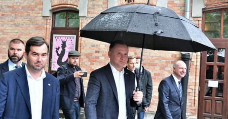 Duda kupił apartament w Krakowie. SOP już go zabezpieczyła