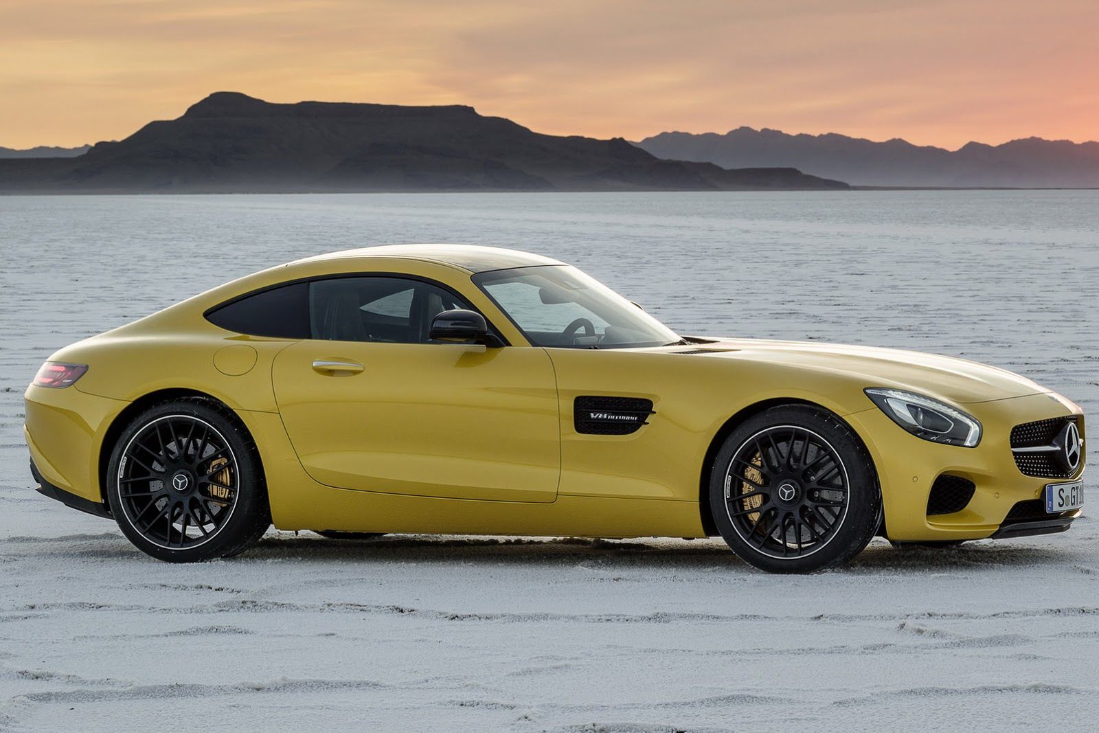 Mercedes-AMG GT na ponad 180 zdjęciach! 148