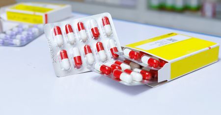 Fałszują leki na potęgę. Te produkty są podrabiane najczęściej