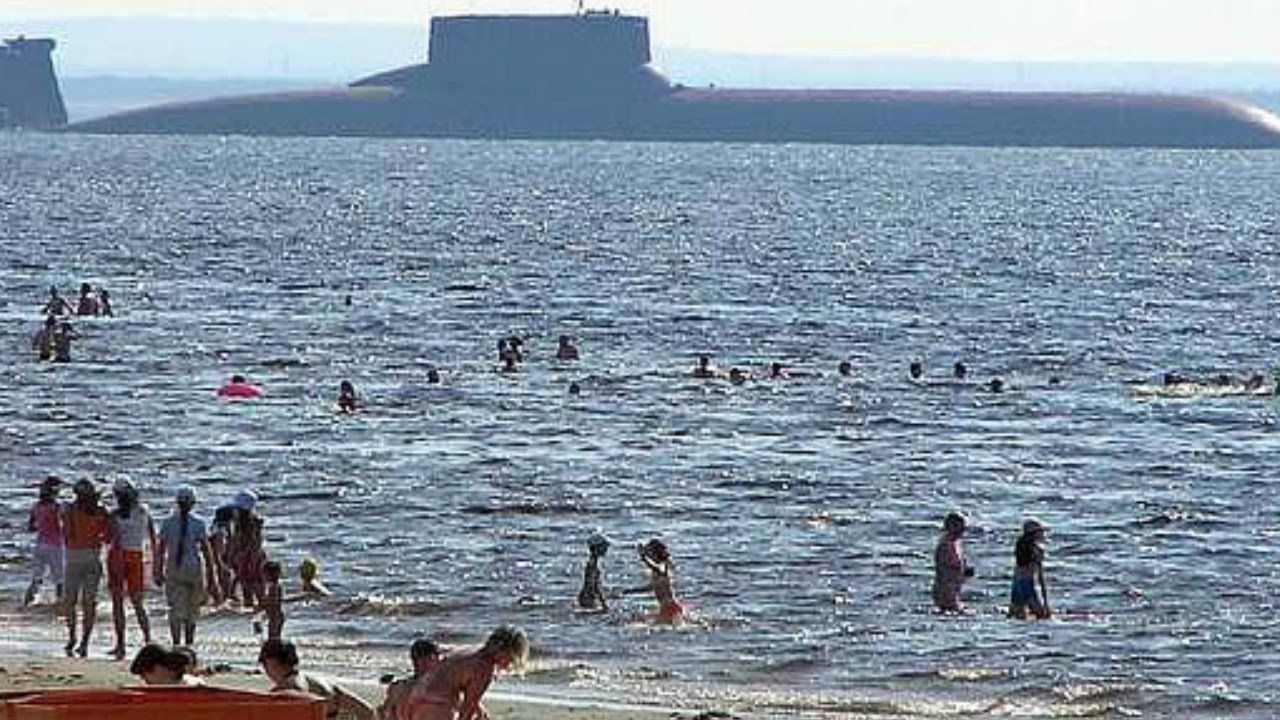 Okręt podwodny Tajfun. To nie fotomontaż!