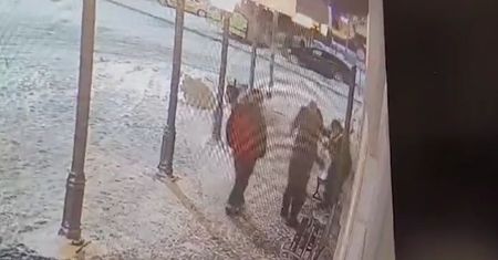 Pobili pracownika ochrony. Powód szokuje