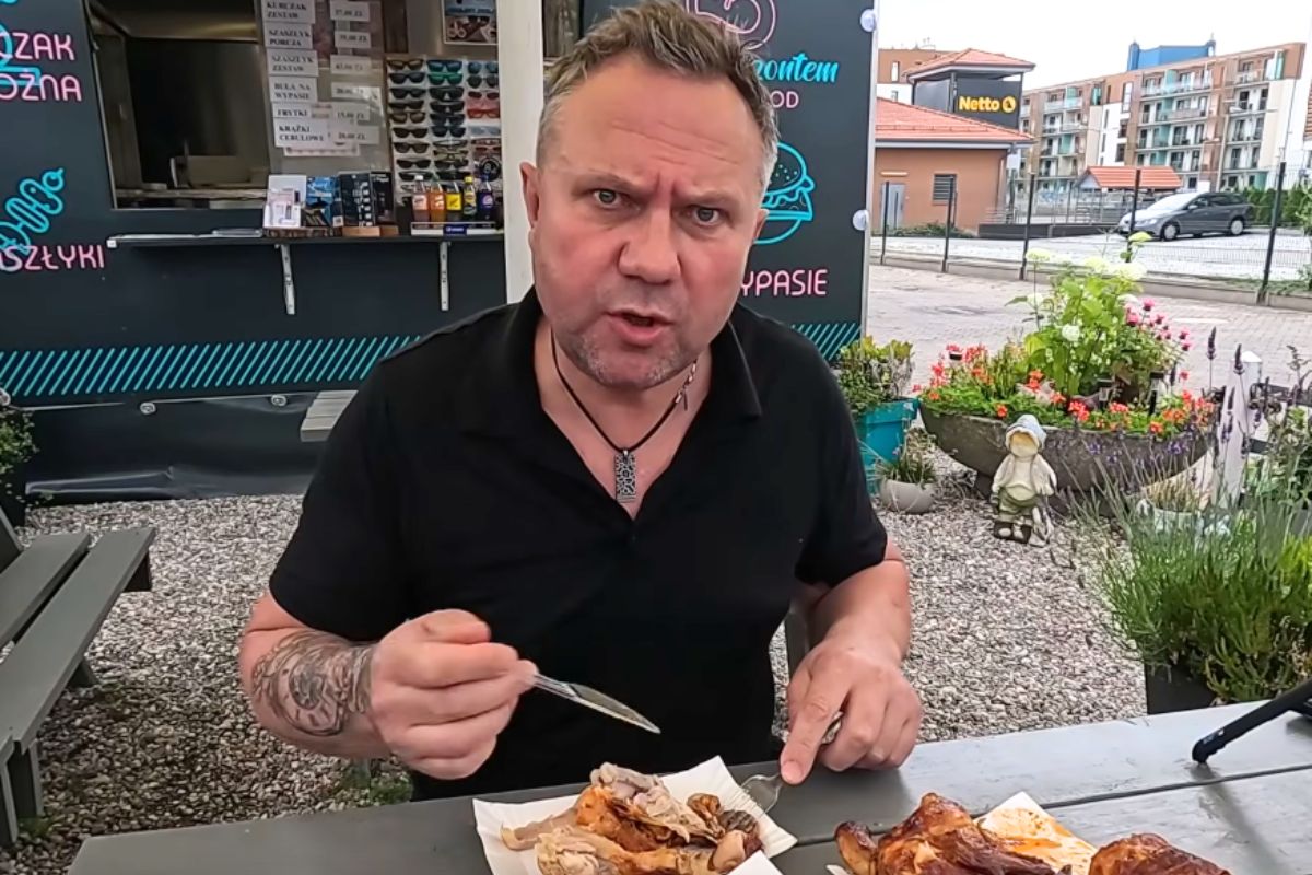 Tomasz Strzelczyk przetestował kurczaki z rożna