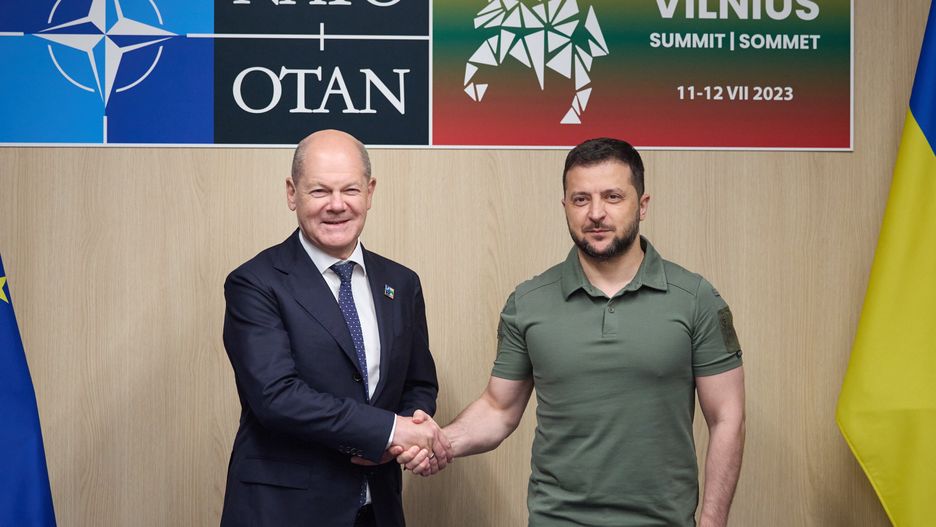 A handout photo made available by the Ukrainian Presidential Press Service on 12 July 2023 shows Ukraine's President Volodymyr Zelensky with Germany's Chancellor Olaf Scholz (L) during a bilateral meeting on the sidelines of the NATO Summit in Vilnius, Lithuania. The North Atlantic Treaty Organization (NATO) Summit takes place in the Lithuanian capital Vilnius on 11 and 12 July 2023. The establishment of the NATO-Ukraine Council is part of a three-part package of support bringing Ukraine closer to NATO, Alliance's Secretary General said on 12 July. EPA/UKRAINIAN PRESIDENTIAL PRESS SERVICE HANDOUT -- MANDATORY CREDIT: UKRAINIAN PRESIDENTIAL PRESS SERVICE -- HANDOUT EDITORIAL USE ONLY/NO SALES Dostawca: PAP/EPA.