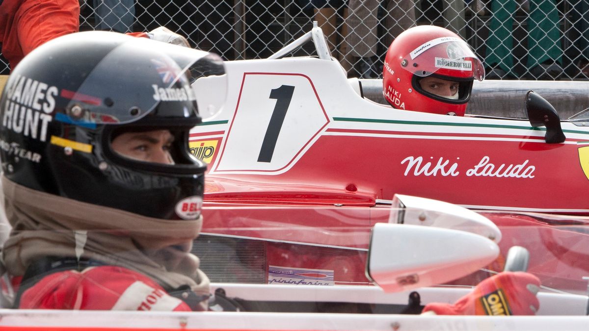 Daniel Brühl (Niki Lauda), Chris Hemsworth (James Hunt) - Wyścig/Rush (2013)