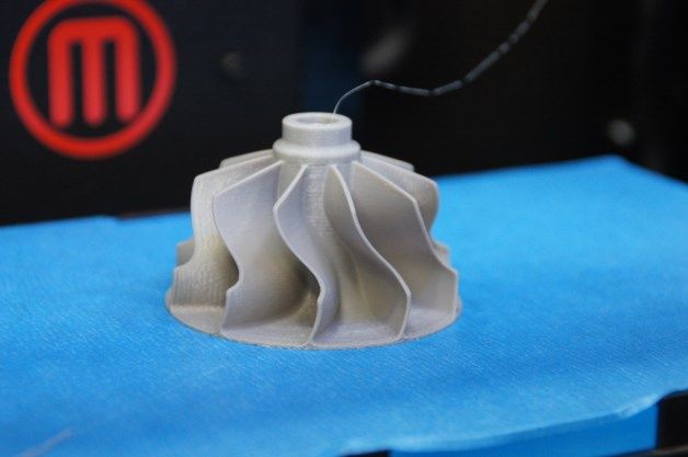 Przykład elementu wydrukowanego na drukarce 3D.