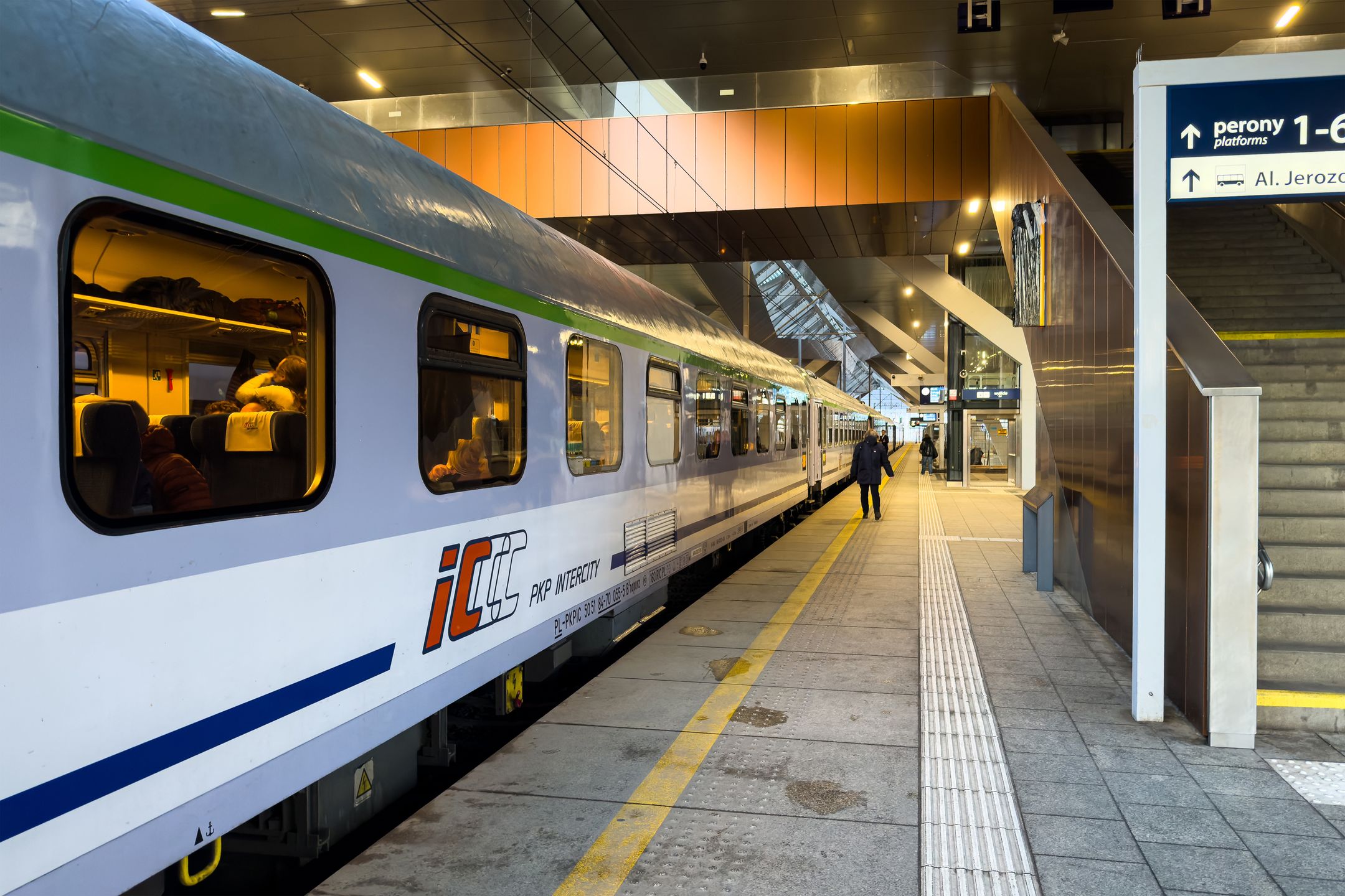 Podróżując PKP Intercity należy stosować się do regulaminu