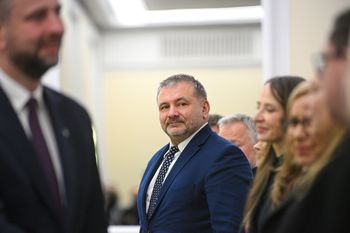 Awantura na rządzie? Żurek odsłania kulisy spięcia