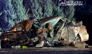 Osobówka zmiażdżona po czołówce z cysterną. Jedna osoba zginęła