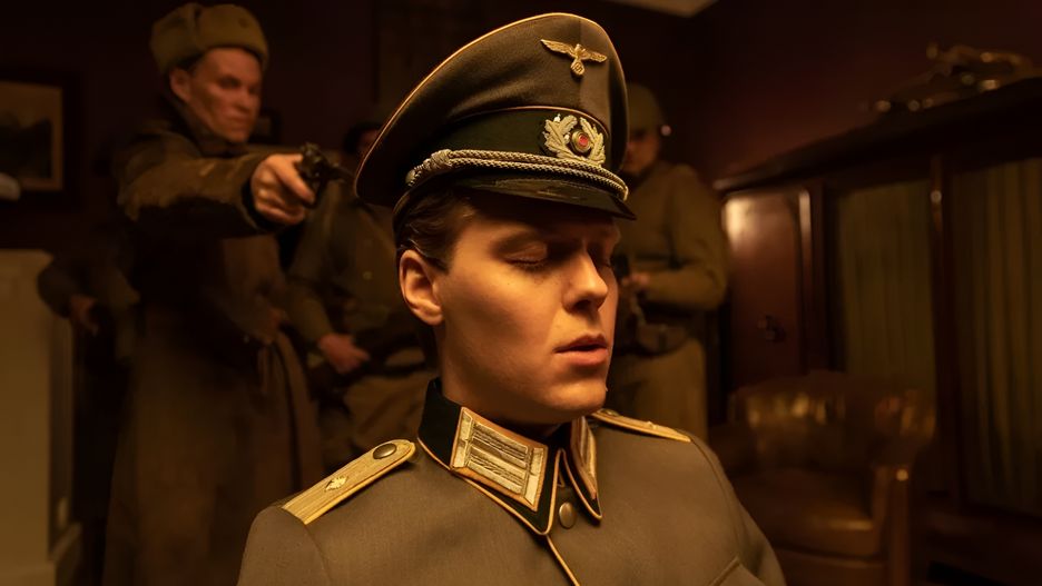 Jakub Gierszał w "Białej odwadze"
