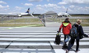 Lądował bez podwozia. Problemy na lotnisku Warszawa-Modlin