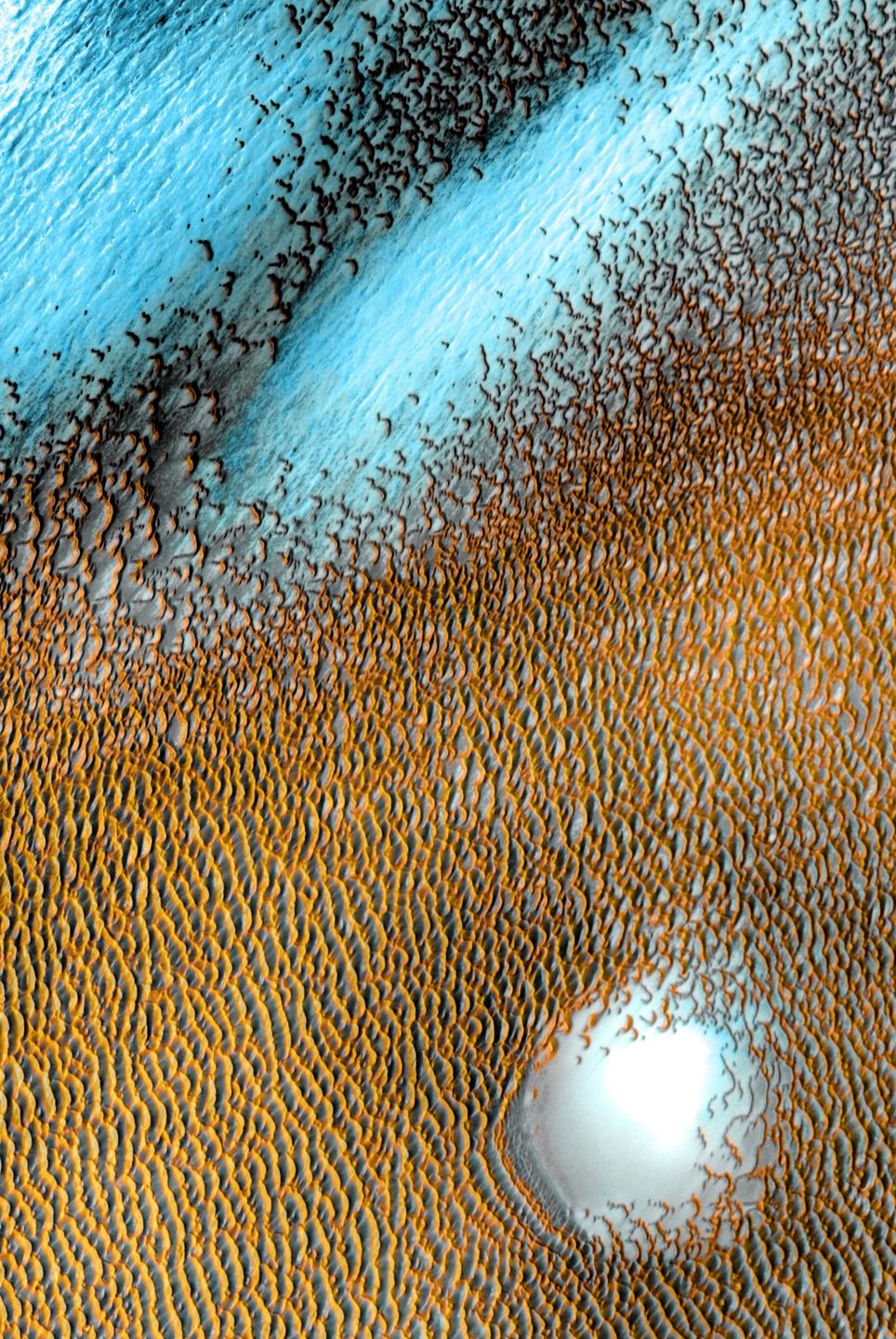 Mars na niezwykłym zbliżeniu. NASA udostępnia nowe zdjęcie 2