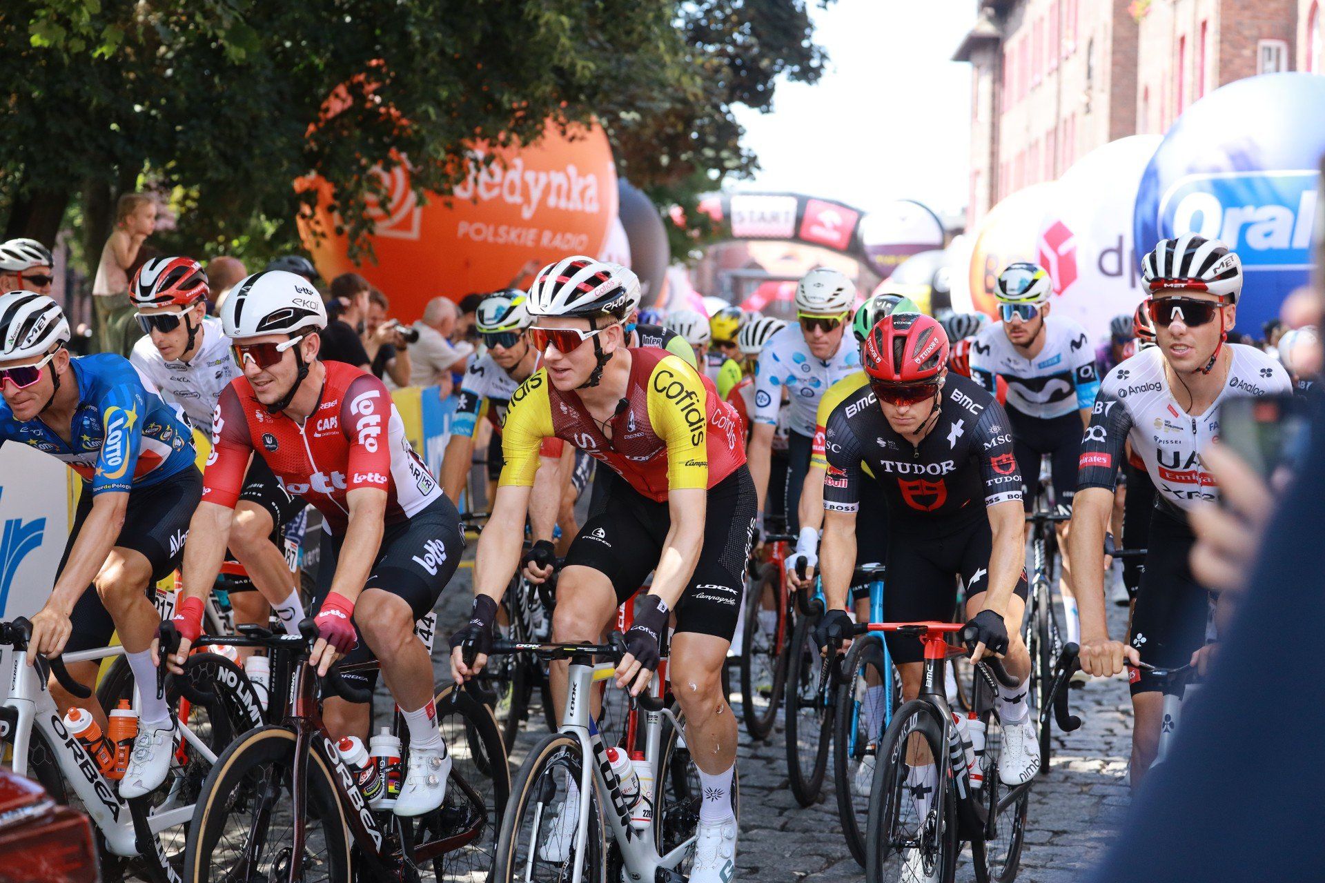 8.08.2025 r. Start do 5. etapu Tour de Pologne Katowice - Zakopane z zabytkowej dzielnicy Nikiszowiec.