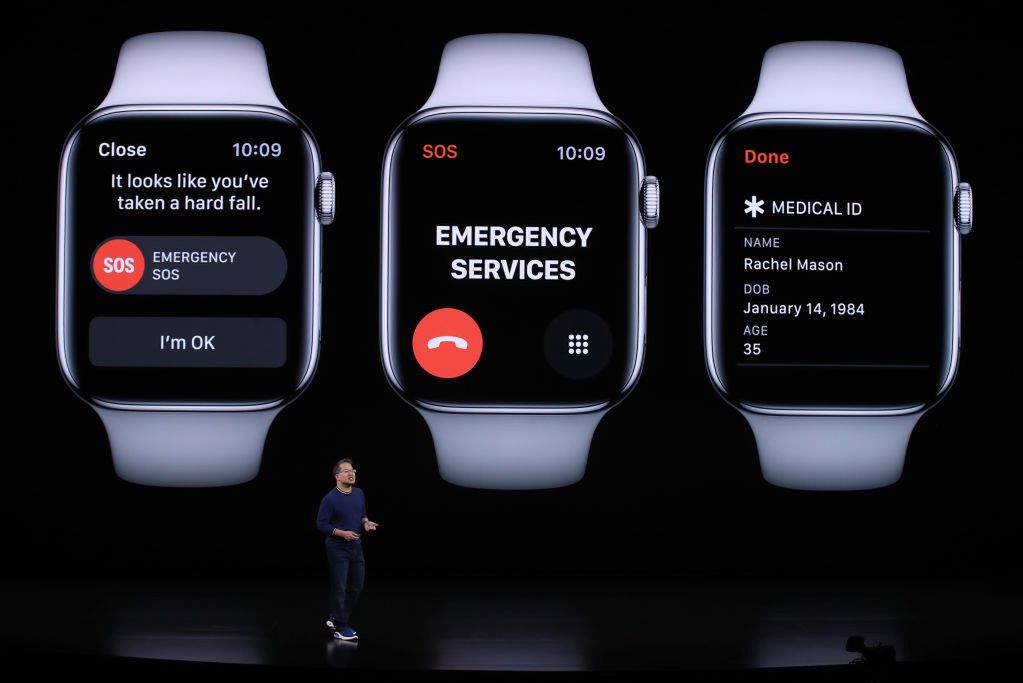 Apple Watch sam wzywa policję. Kłopoty z inteligentnym zegarkiem