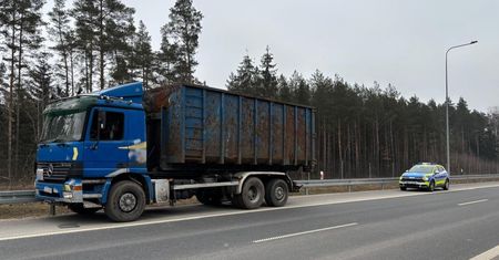 Dynamiczny pościg na S61 – 24-latek w skradzionej ciężarówce zatrzymany