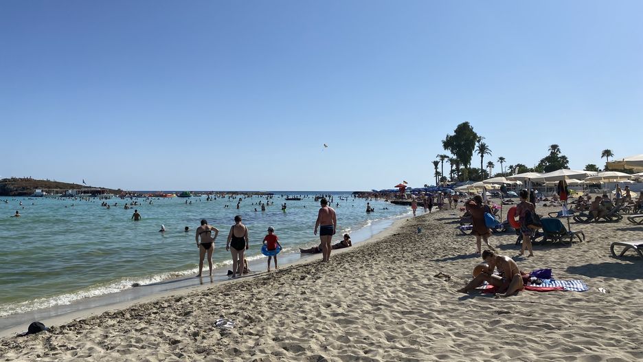 Plaża Nissi Beach na Cyprze 