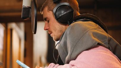 Justin Bieber był zmuszony sprzedać prawa do swojej muzyki? Gwiazda jest spłukana