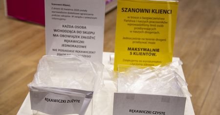 Koronawirus. Kwarantanna pracowników marketu w galerii handlowej w Białymstoku