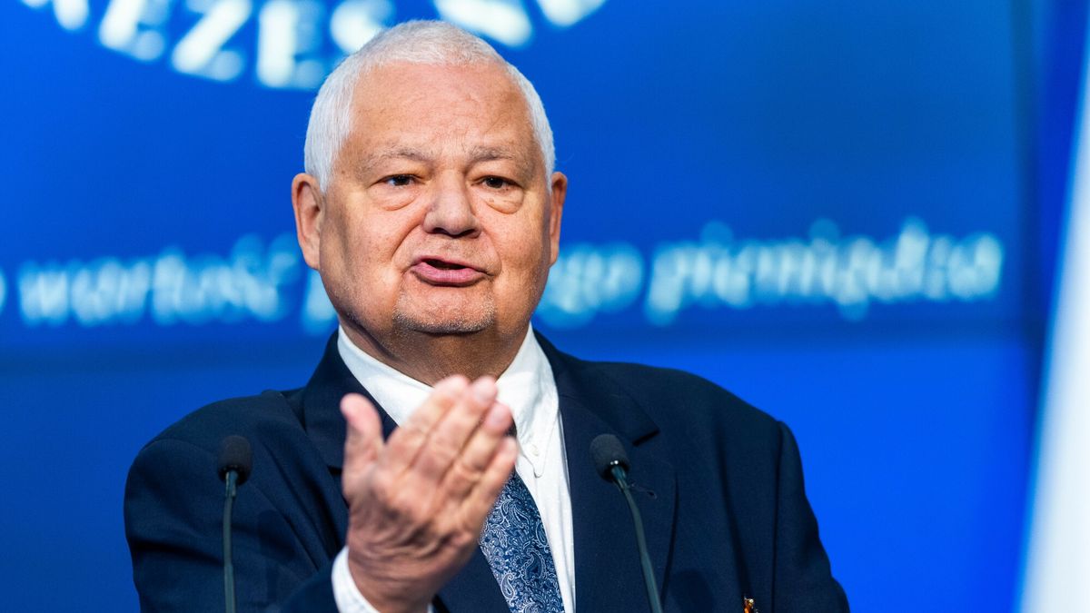 Konferencja prezesa NBP Adama Glapi?skiego
06.10.2022 Warszawa Konferencja prezesa NBP Adama Glapinskiego N/z Adam Glapinski 
fot Andrzej Iwanczuk/REPORTER
N/z: Adam Glapinski
Andrzej Iwanczuk/REPORTER